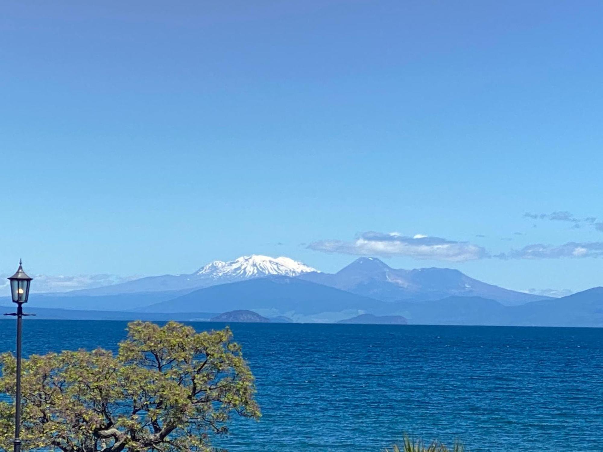 Lakeside Taupo Motel Kültér fotó